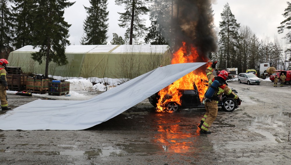 CAR FIRE BLANKET_1.jpg